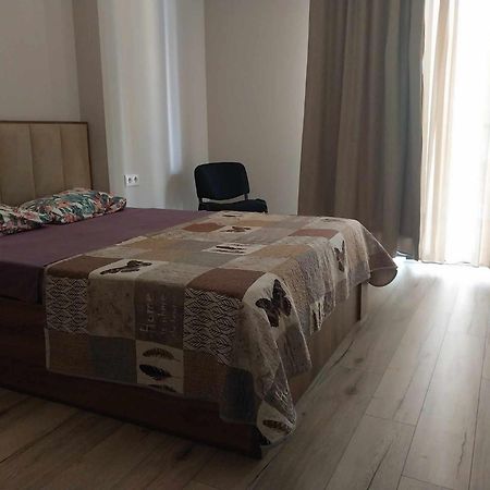 Sol'S M2 White Modern Apartments Tbilisi Exterior foto