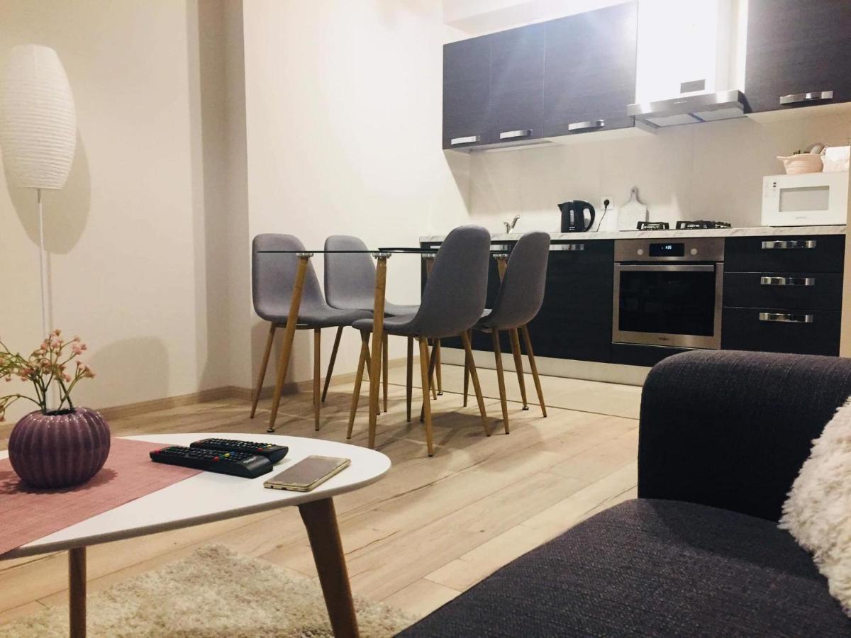 Sol'S M2 White Modern Apartments Tbilisi Exterior foto