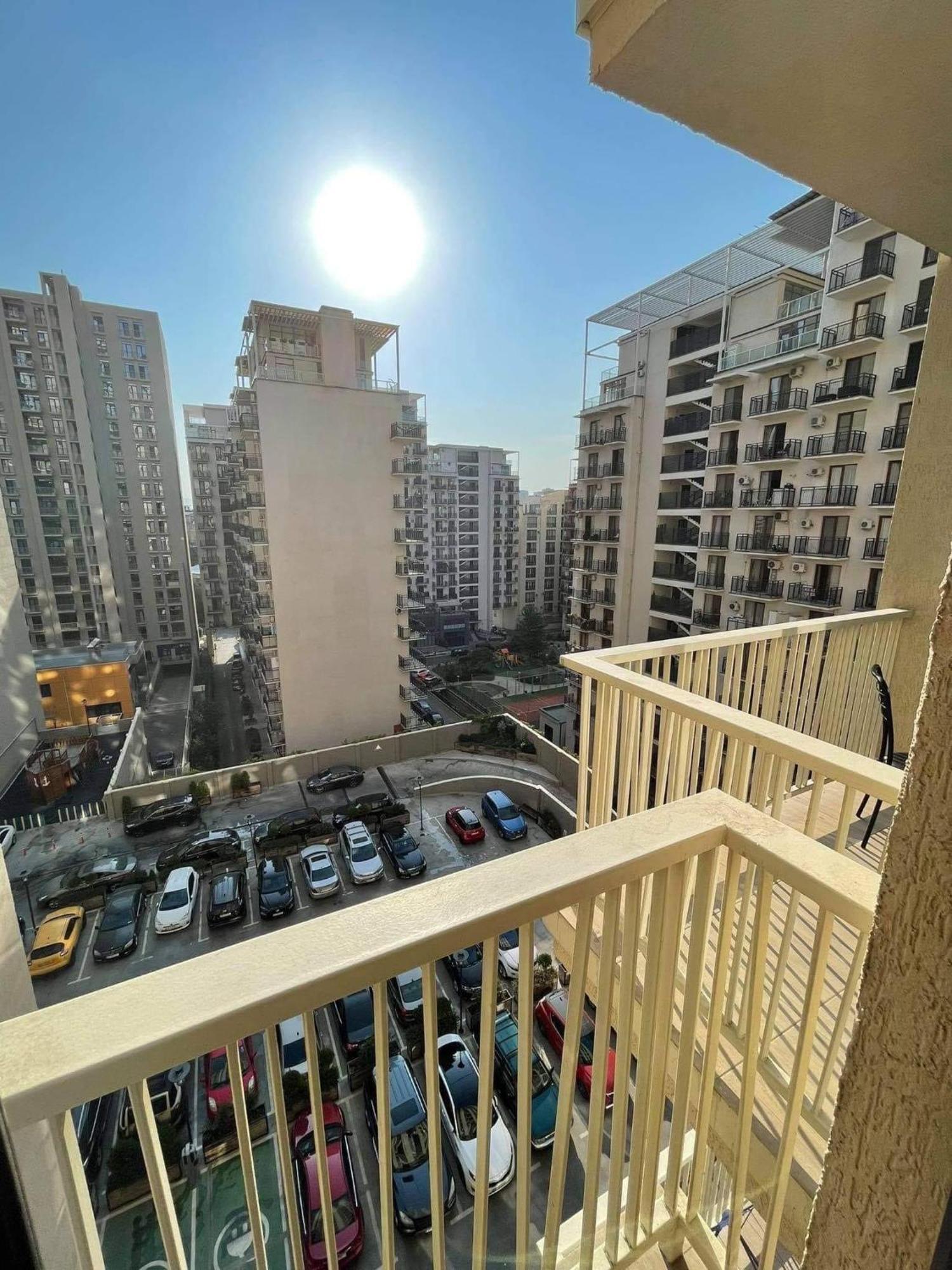 Sol'S M2 White Modern Apartments Tbilisi Exterior foto