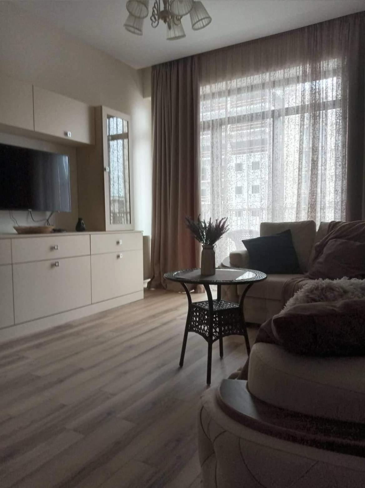 Sol'S M2 White Modern Apartments Tbilisi Exterior foto