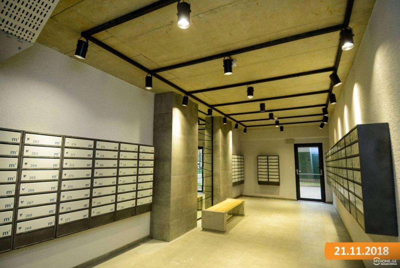 Sol'S M2 White Modern Apartments Tbilisi Exterior foto