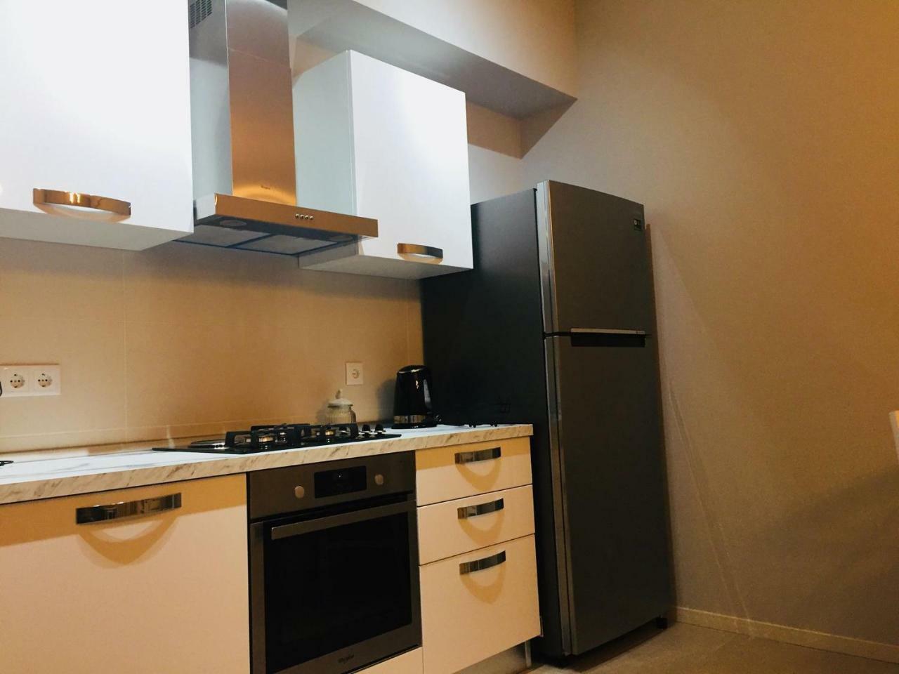 Sol'S M2 White Modern Apartments Tbilisi Exterior foto